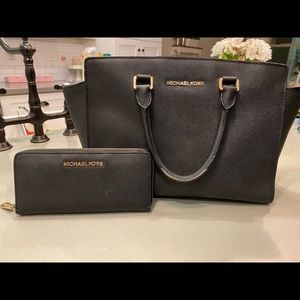 Michael Kors purse